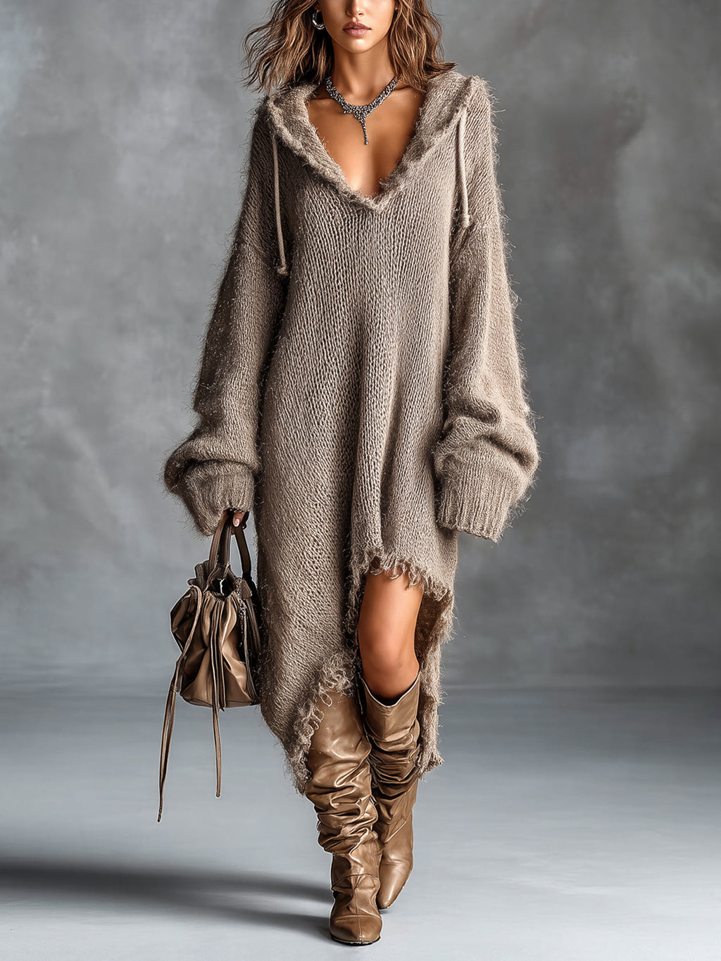 Martina | Vestito midi in maglia felpata con cappuccio