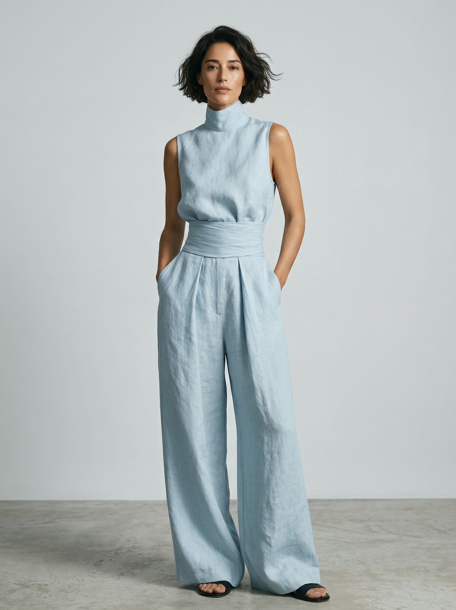 Nuria | Conjunto minimalista de blusa sin mangas