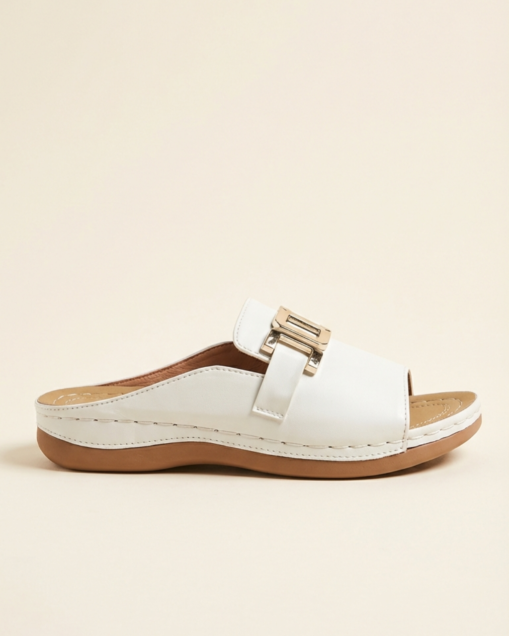Lola | Sandalias con Tira Ancha y Hebilla