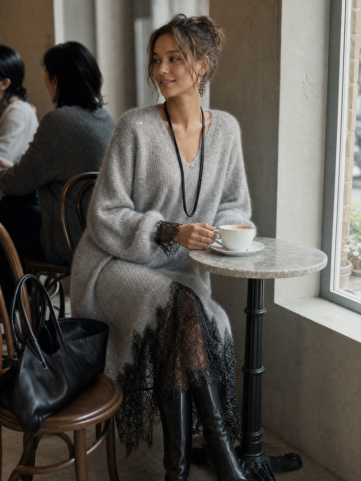 Sofía | Abito midi in maglia con bordo in pizzo