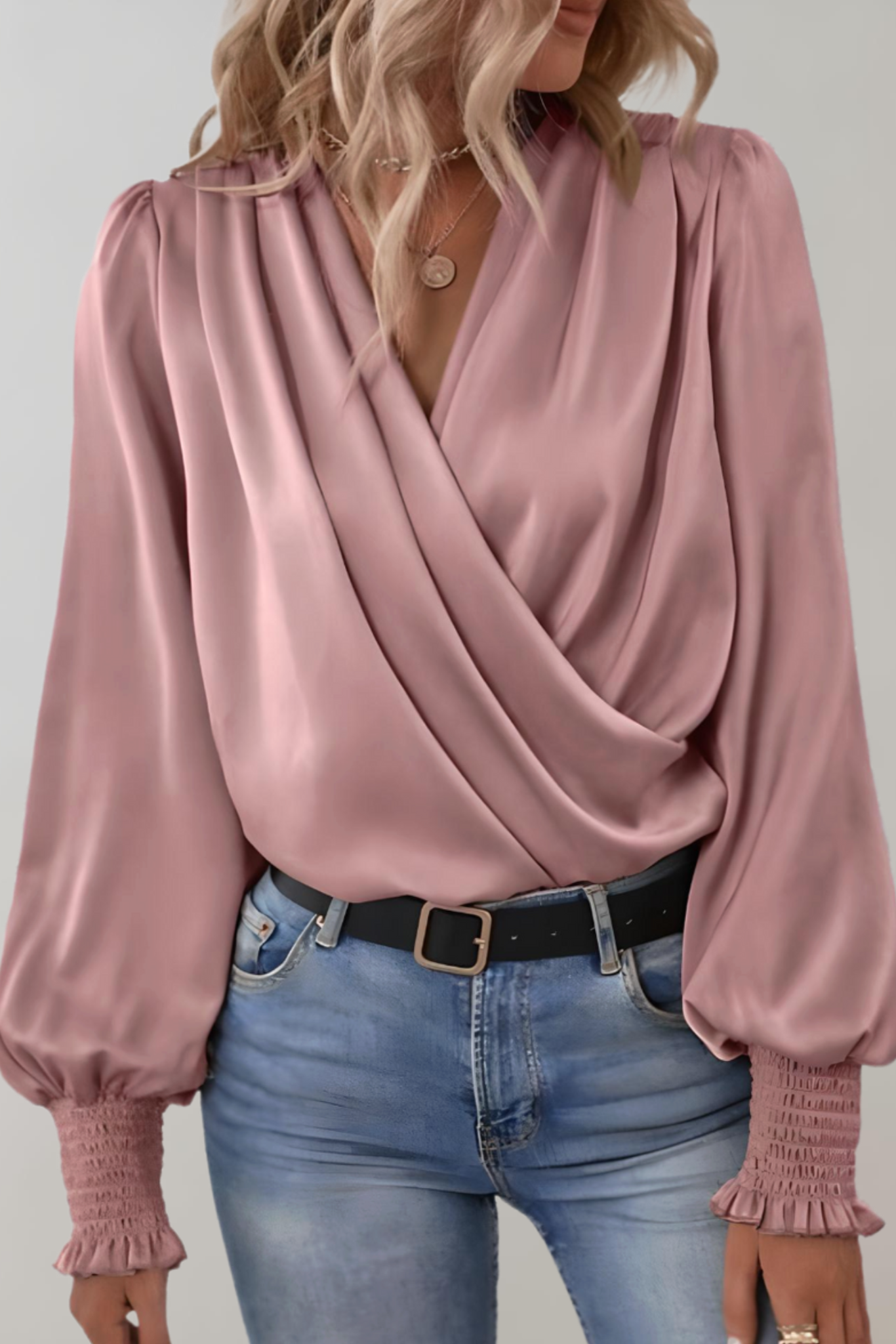 Caridad | Blusa Elegante de Manga Larga con Escote en V