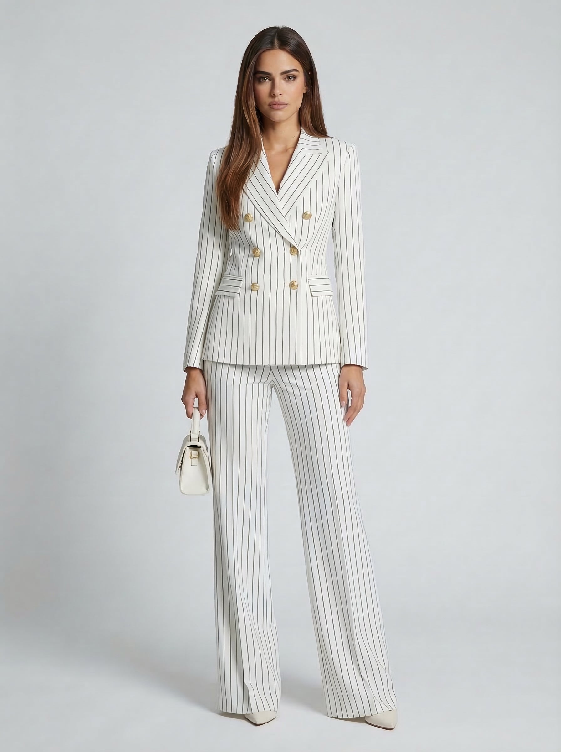 Victoria | Traje Diplomático elegante