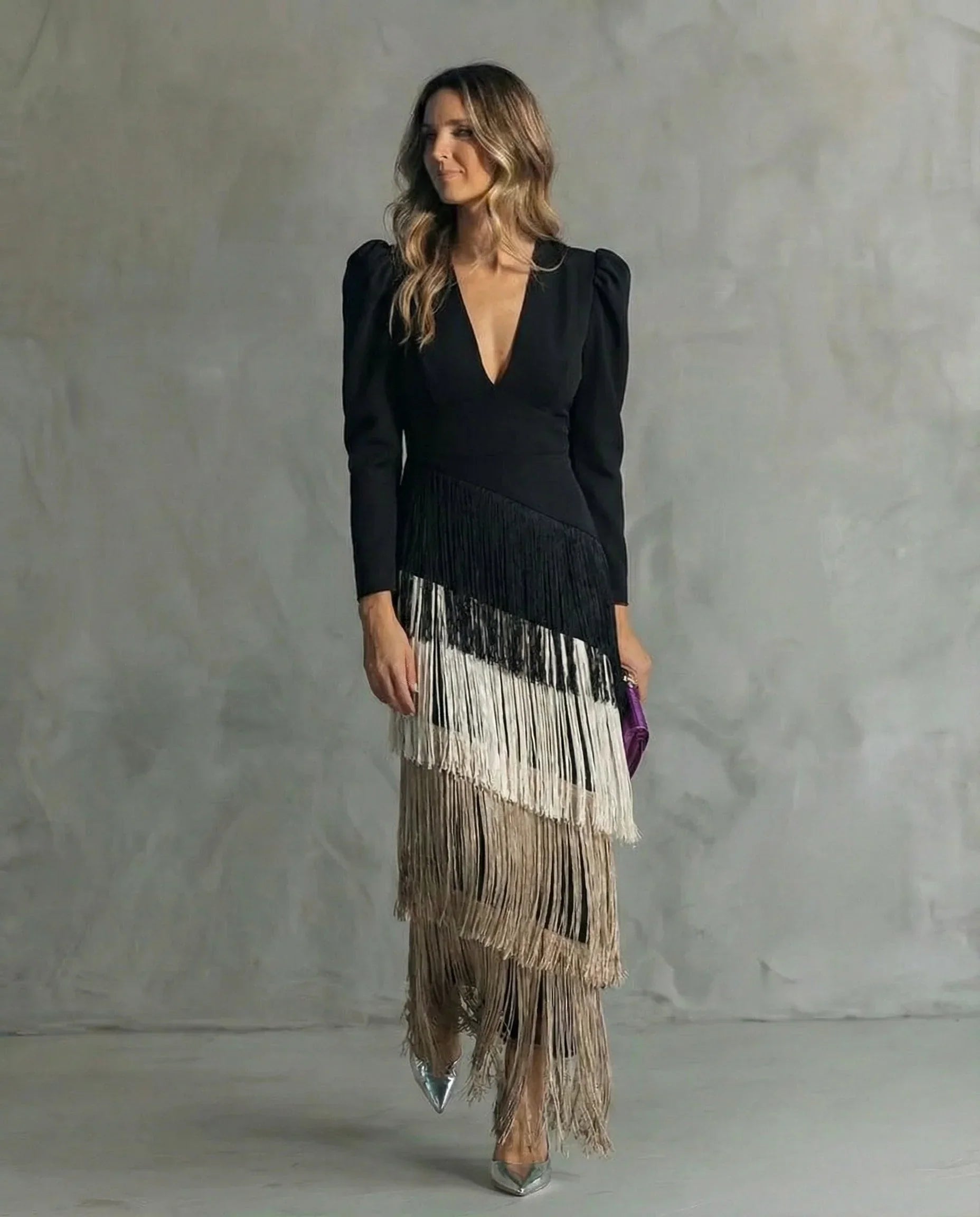 Clara | Vestido midi elegante con mangas de flecos