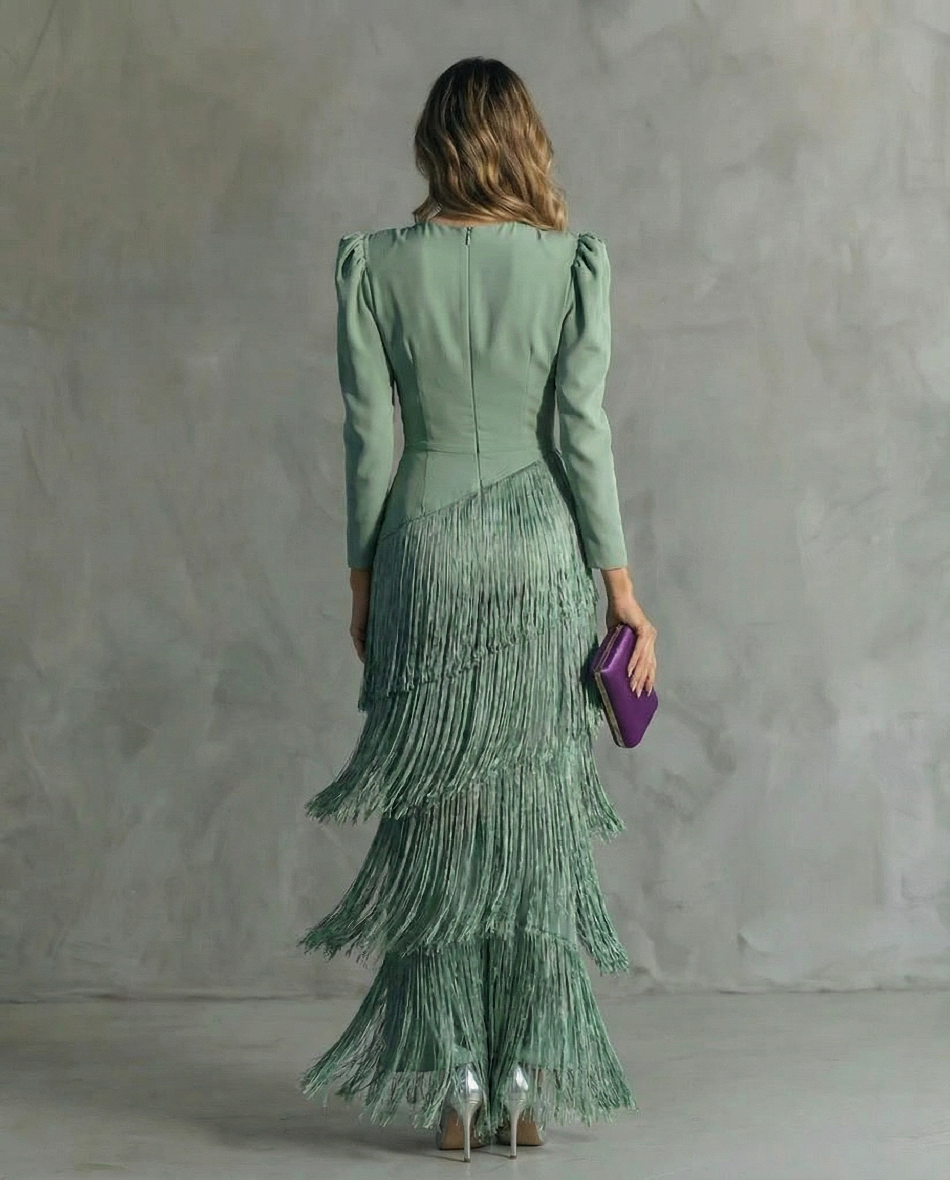 Noa | Vestido elegante con mangas de flecos