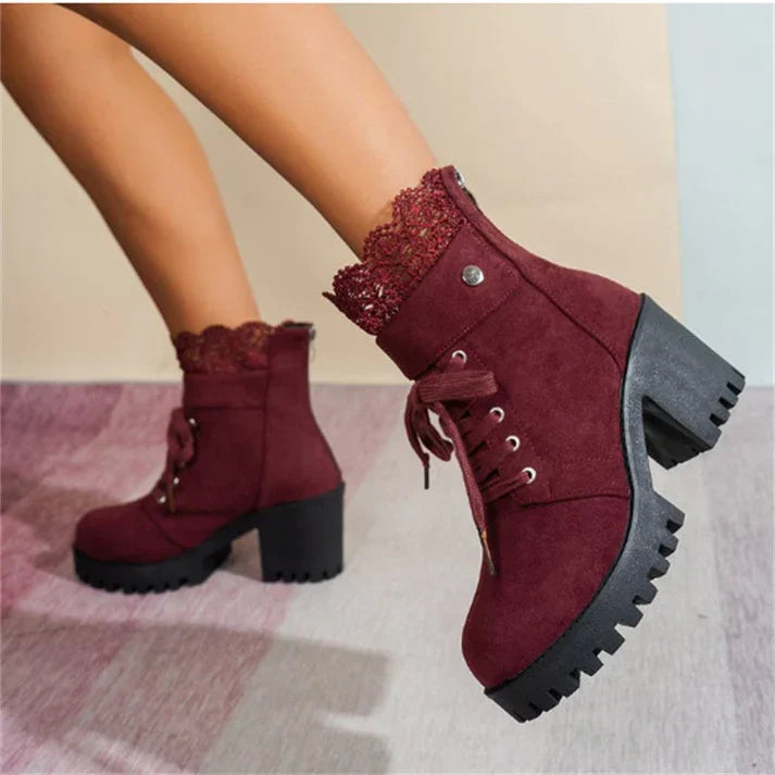 Tania | Botines con encaje y tacón grueso
