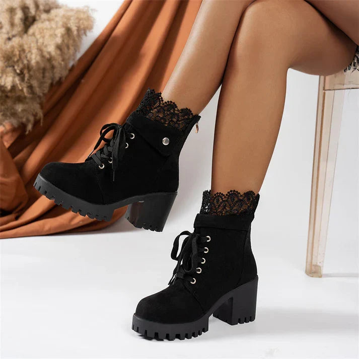 Tania | Botines con encaje y tacón grueso