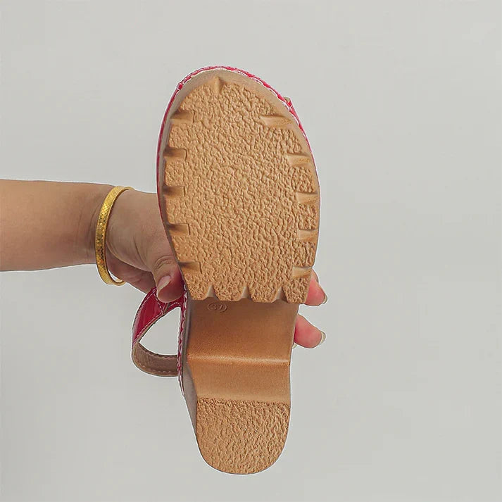 Eva | Sandalias peeptoe de tacón ancho con hebilla metálica