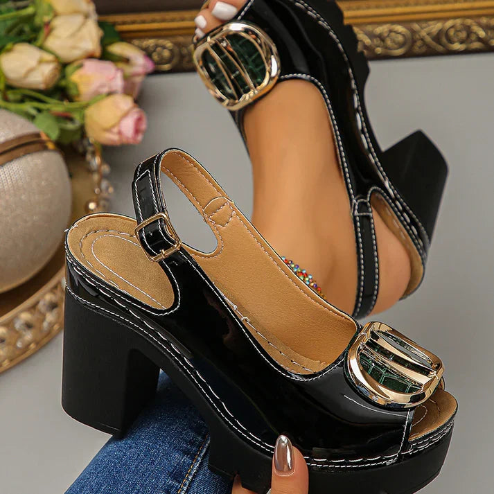 Eva | Sandalias peeptoe de tacón ancho con hebilla metálica